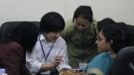 The SBJ staff demonstrated how to use the PDA for the Retail Price Survey