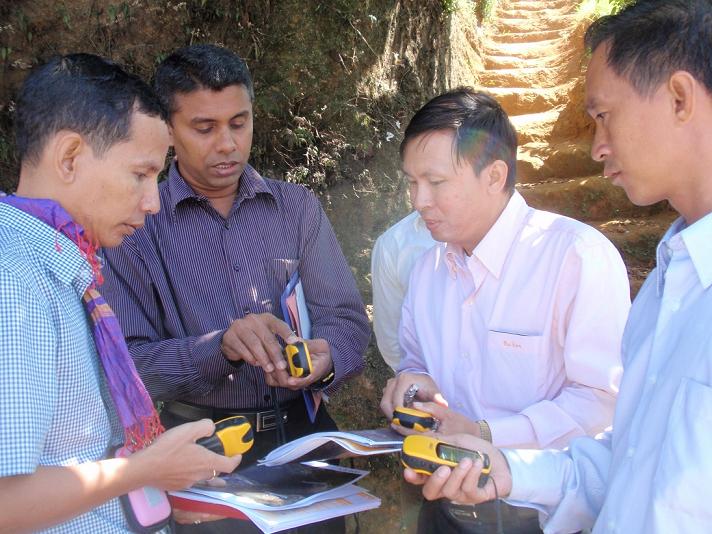 Photo 4. Training on measuring coordinates by GPS in Nuwara Eliya District