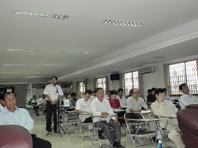 Photo 3. Hearing from Director of Provincial Department of Planning