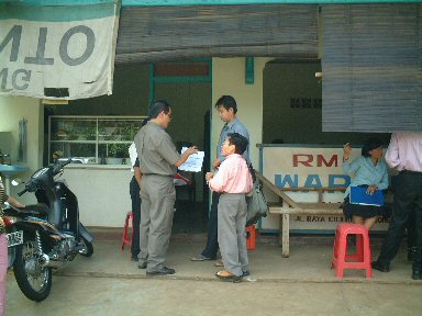 Photo 2. Attending at Enumeration of Indonesian 2006 Economic Census in West Jawa Province.