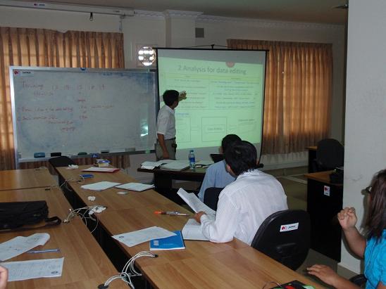 Photo 2. The Lecturer is from the National Statistics Center (JICA Expert) 