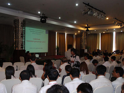 Photo 2. Attended by statistical officers of line ministries and provinces mainly.