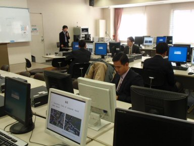 写真４　奈良大学での小地域統計研修の様子