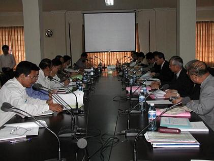 写真１　カンボジア統計局長主催でＪＩＣＡ中間評価調査団、関係省庁等が出席